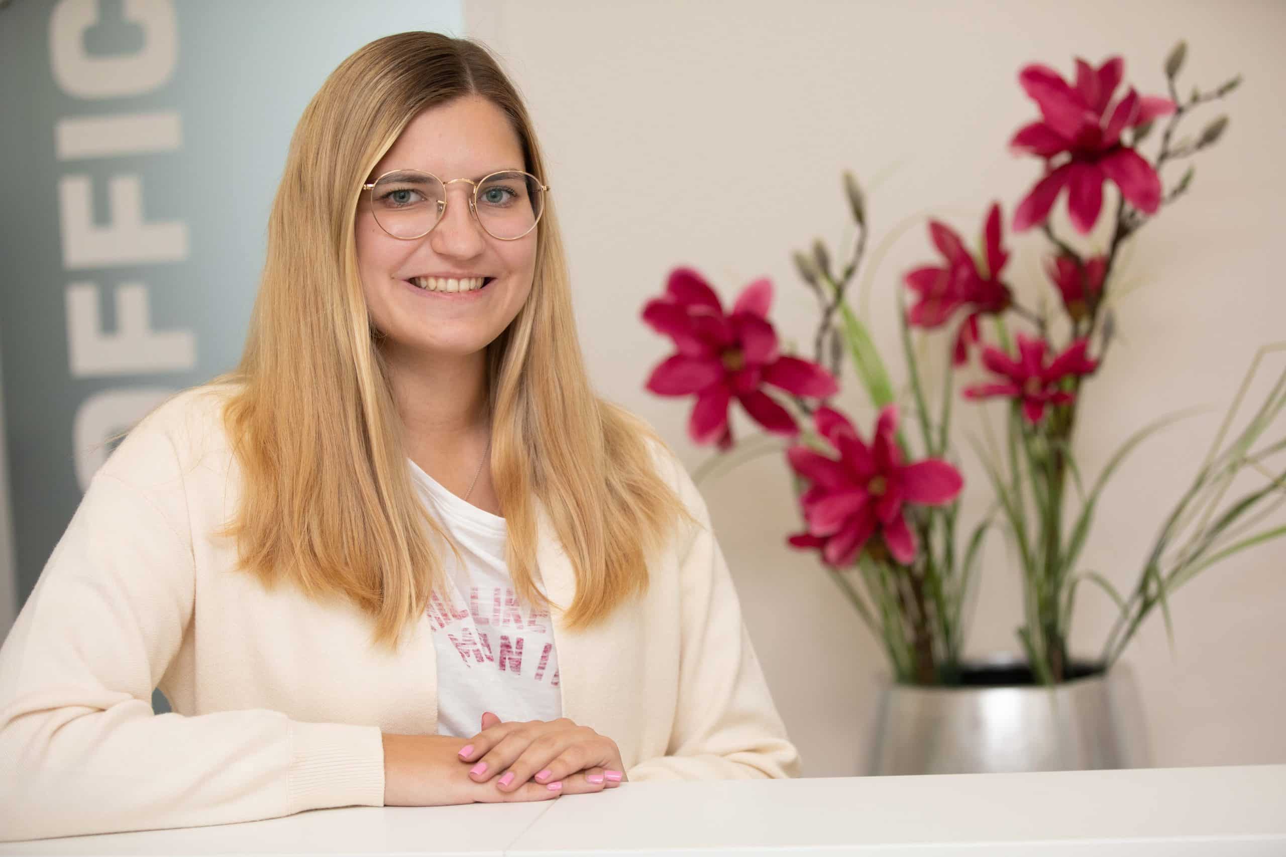 Mitarbeiterin Laura Kasperczyk